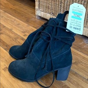 TOMS black suede boots